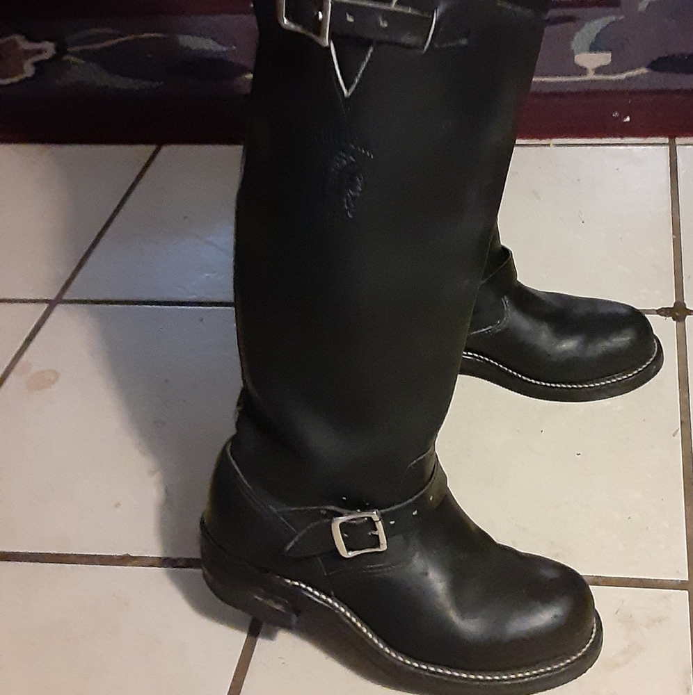 Chippewa triple ribbed steel leather boots